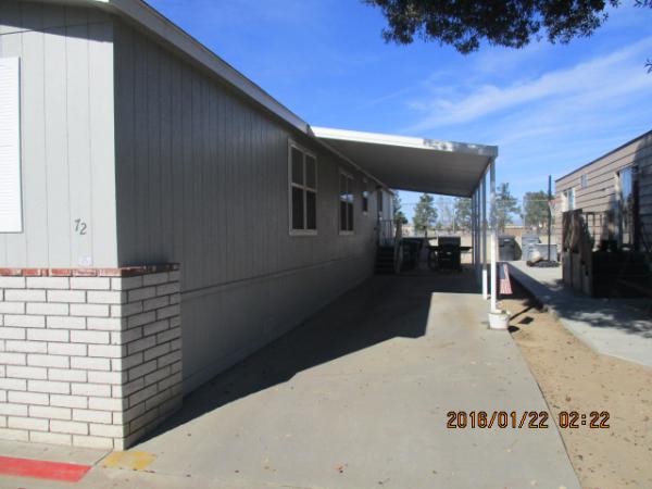 Lake Perris Manufactured Home Community 350 E. Jacinto Ave., Sp. #72Perris, CA 92571