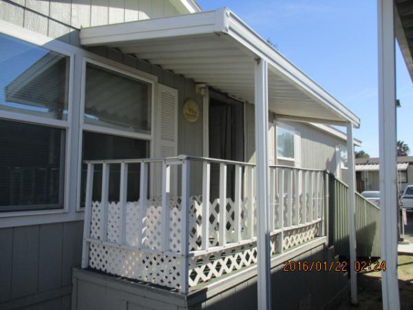 Lake Perris Manufactured Home Community 350 E. Jacinto Ave., Sp. #72Perris, CA 92571