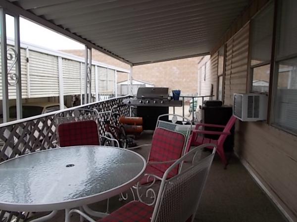 Lake Perris Manufactured Home Community 350 E. San Jacinto Ave., Sp. 35Perris, CA 92571