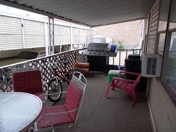 Lake Perris Manufactured Home Community 350 E. San Jacinto Ave., Sp. 35Perris, CA 92571