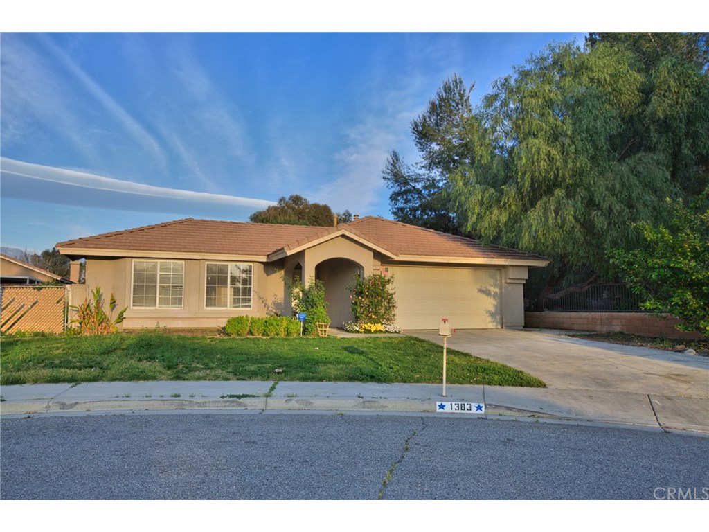 1383 Cherie Court, San Jacinto, CA 92583