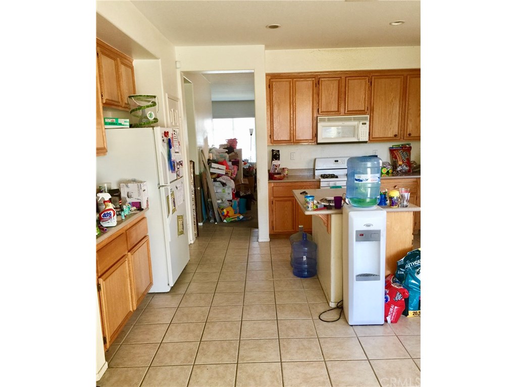 1823 Hawthorne Street, San Jacinto, CA 92583