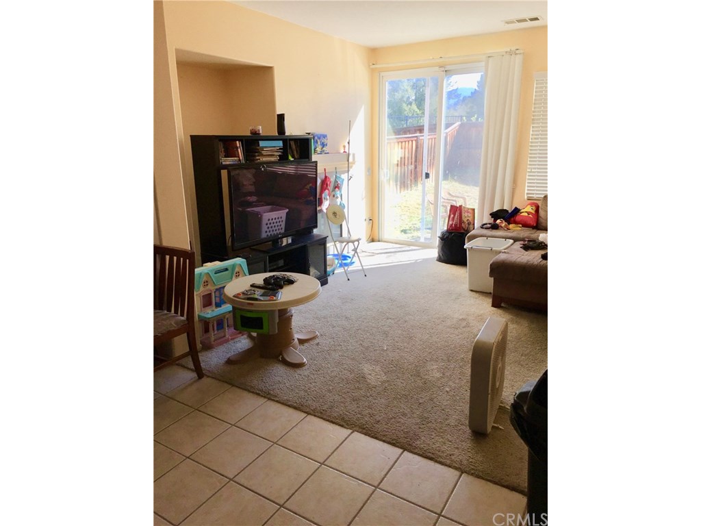 1823 Hawthorne Street, San Jacinto, CA 92583