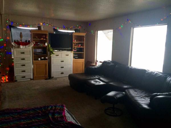 Tradewinds Mobile Lodge 455 E. 7th StreetSan Jacinto, CA 92583