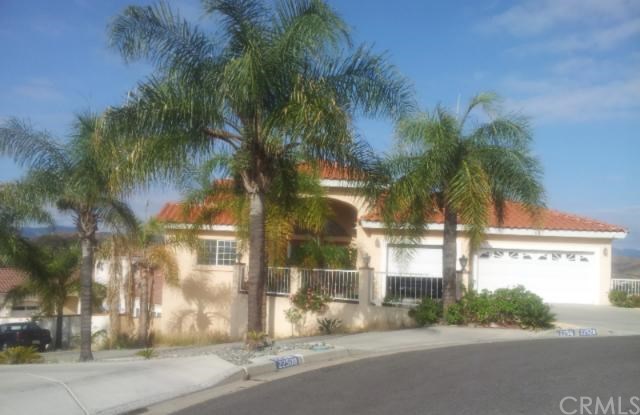 22528 Inspiration, Canyon Lake, CA 92587
