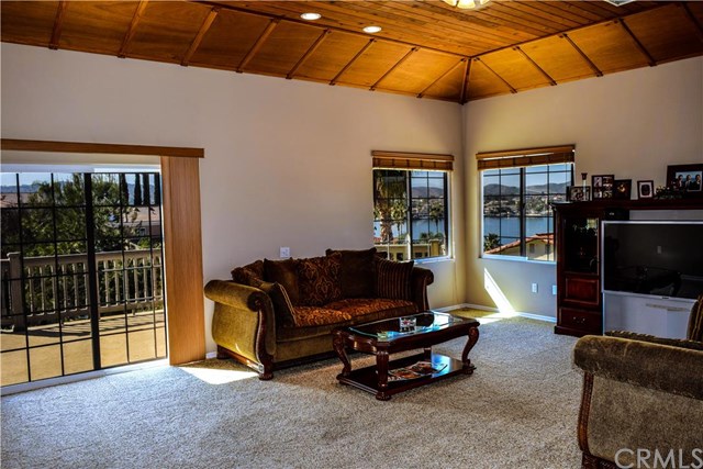 29651 Bonanza Pl, Canyon Lake, United States 92587
