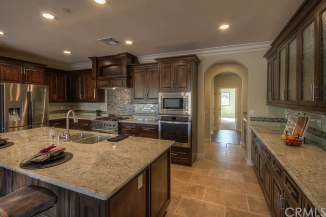 22800 Granite Dome, Canyon Lake, United States 92587
