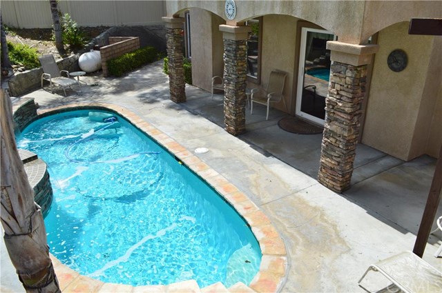30606 Wood Duck Place, Canyon Lake, CA 92587