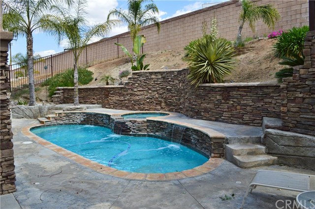 30606 Wood Duck Place, Canyon Lake, CA 92587