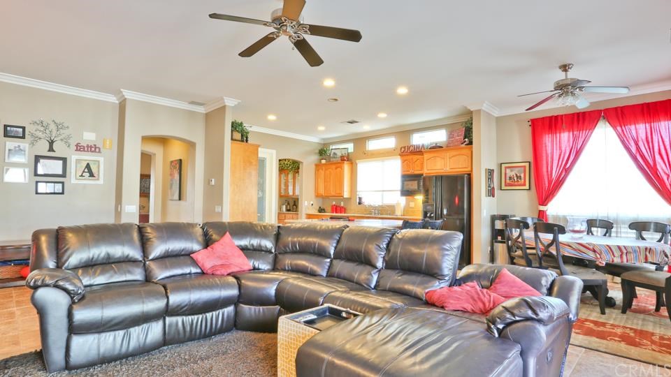30040 Skippers Way Drive, Canyon Lake, CA 92587