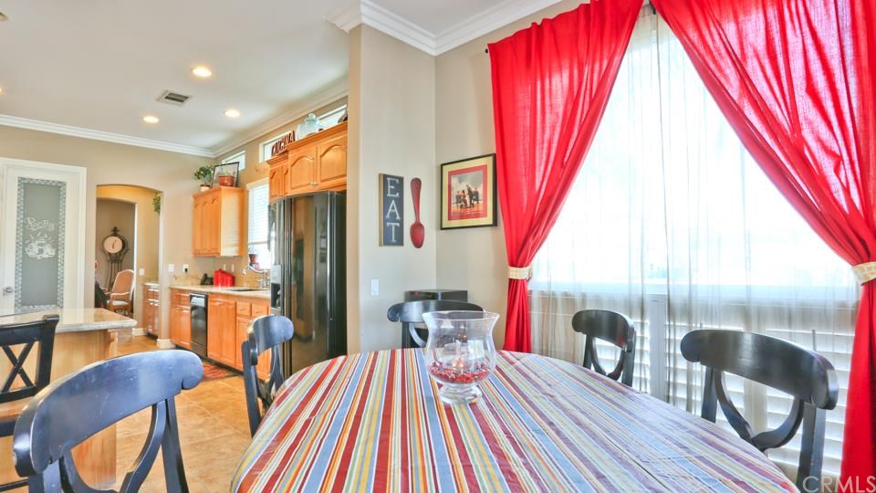 30040 Skippers Way Drive, Canyon Lake, CA 92587
