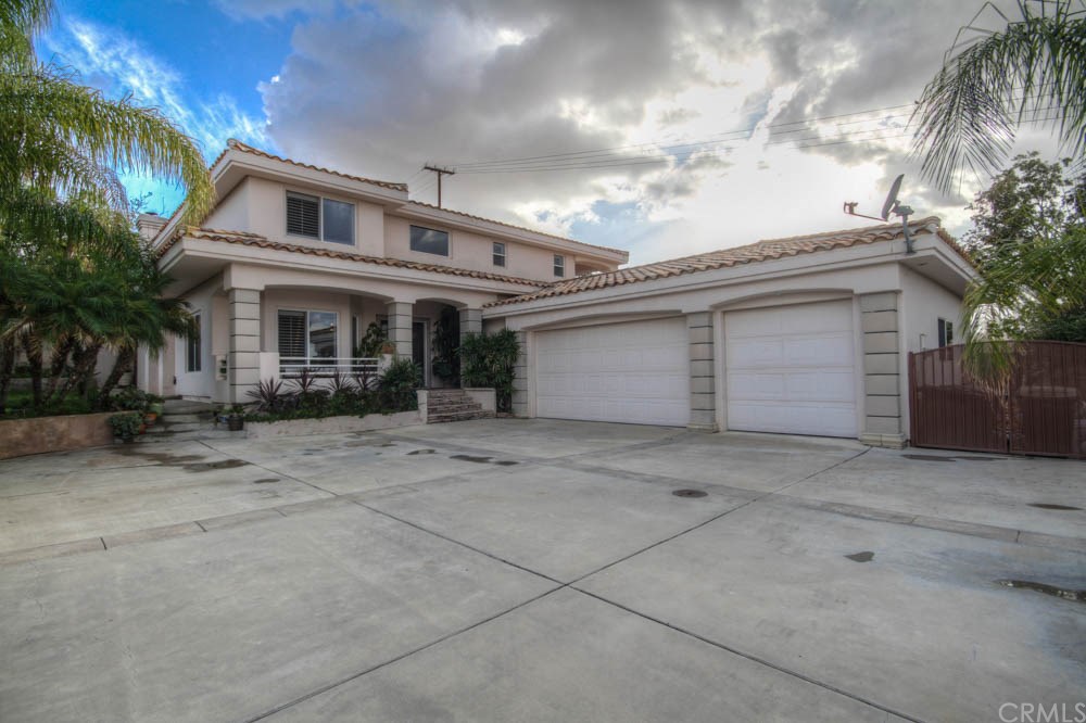 29433 Longhorn Drive, Canyon Lake, CA 92587
