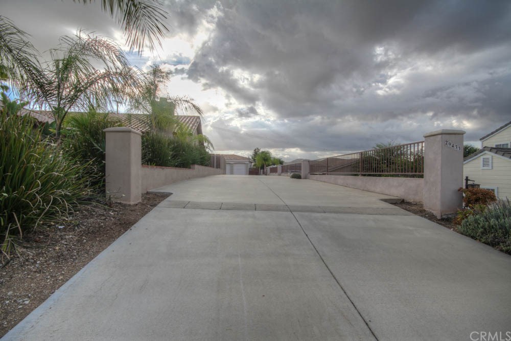 29433 Longhorn Drive, Canyon Lake, CA 92587