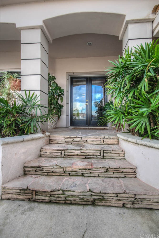 29433 Longhorn Drive, Canyon Lake, CA 92587