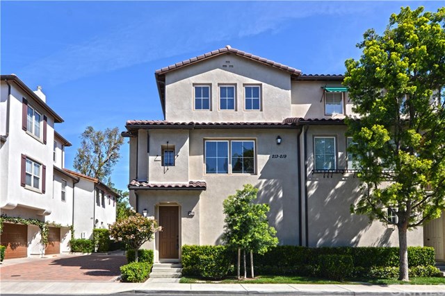 215 Lockford, Irvine, CA 92602