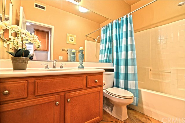 215 Lockford, Irvine, CA 92602