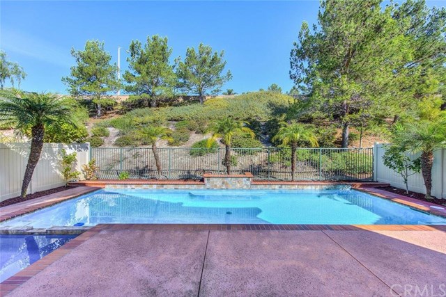 9 Embassy Place, Lake Forest, CA 92610