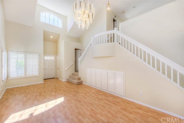 9 Embassy Place, Lake Forest, CA 92610