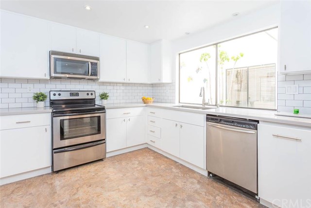24 Navarre, Irvine, CA 92612
