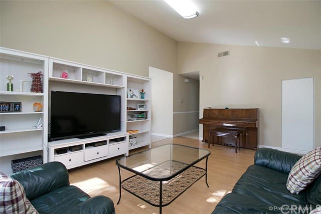3922 Claremont Street, Irvine, CA 92614