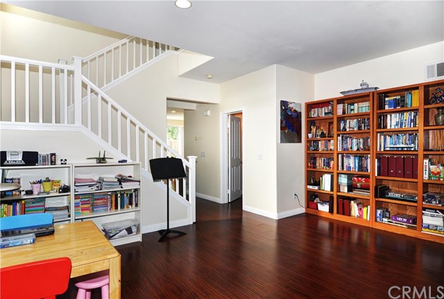 33 Sagebrush, Irvine, CA 92618
