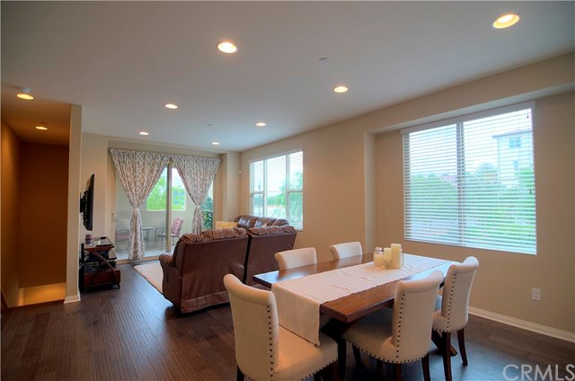 102 Neptune, Irvine, CA 92618