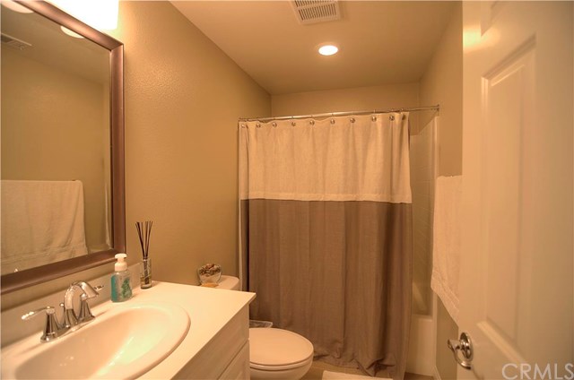 102 Neptune, Irvine, CA 92618