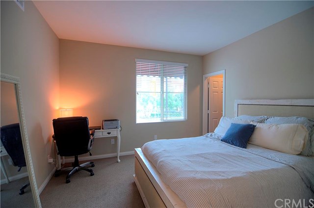 102 Neptune, Irvine, CA 92618