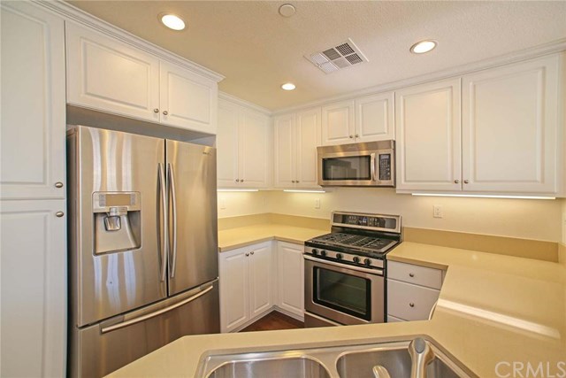 96 Hedge Bloom, Irvine, CA 92618