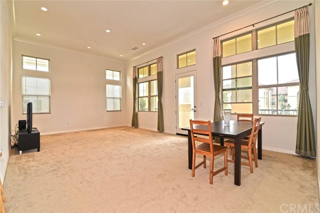 33 Kempton, Irvine, CA 92620