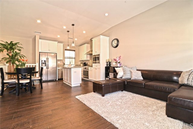 161 Rose Arch, Irvine, CA 92620