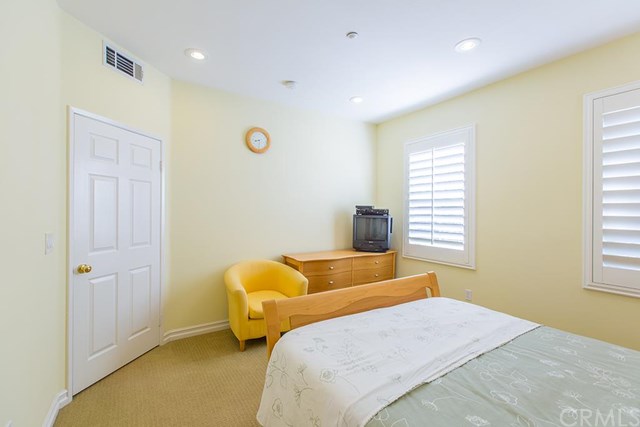 818 Timberwood, Irvine, CA 92620