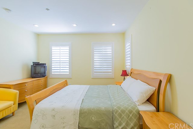 818 Timberwood, Irvine, CA 92620