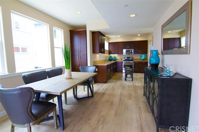 2070 Maple Avenue, Costa Mesa, CA 92627