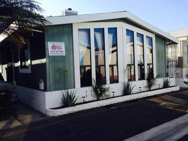 Costa Mesa Mobile Home Estates 327 W. Wilson St. #11Costa Mesa, CA 92627