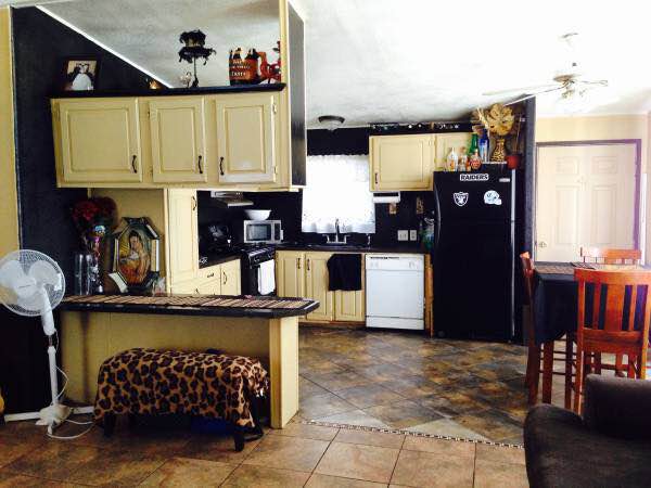 Costa Mesa Mobile Home Estates 327 W. Wilson St. #11Costa Mesa, CA 92627