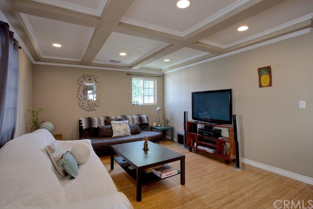 115 Del Mar Avenue, Costa Mesa, CA 92627