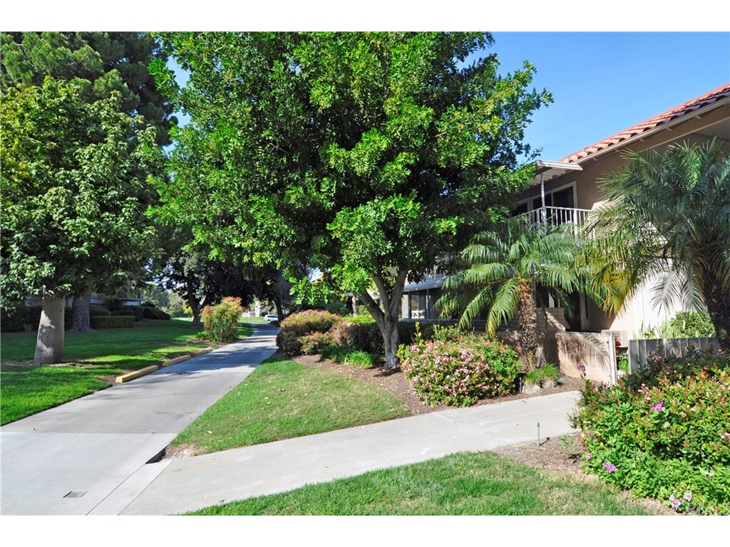 2014 Via Mariposa W, Laguna Woods, CA 92637
