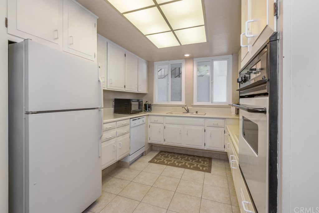 478 Calle Cadiz, Laguna Woods, CA 92637