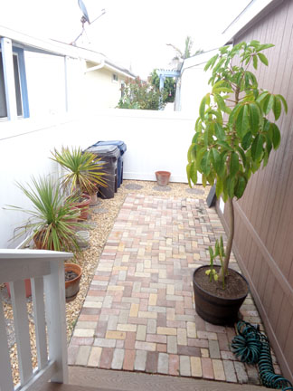 Huntington By the Sea ME 21851 NEWLAND ST. #102Huntington Beach, CA 92646