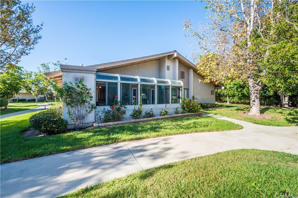 8685 Merced Circle, Huntington Beach, CA 92646