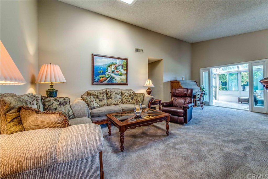 8685 Merced Circle, Huntington Beach, CA 92646