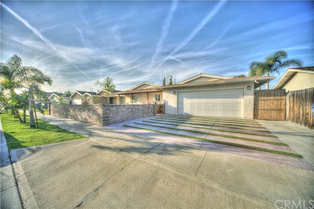 9651 Pollack Drive, Huntington Beach, CA 92646