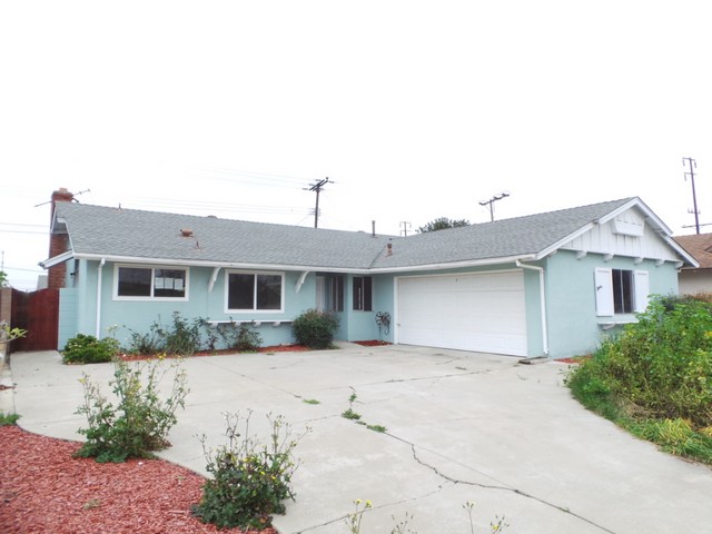 15952 Standish LnHuntington Beach, CA, 92647Orange County