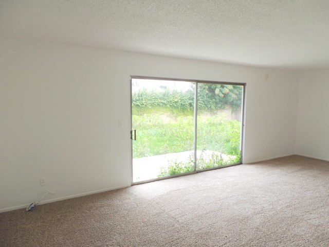 15952 Standish LnHuntington Beach, CA, 92647Orange County