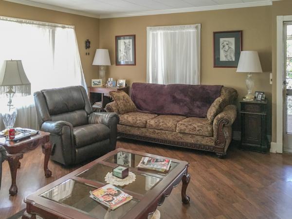 Sea Aira Mobile Estates 6241 Warner # 169Huntington Beach, CA 92647