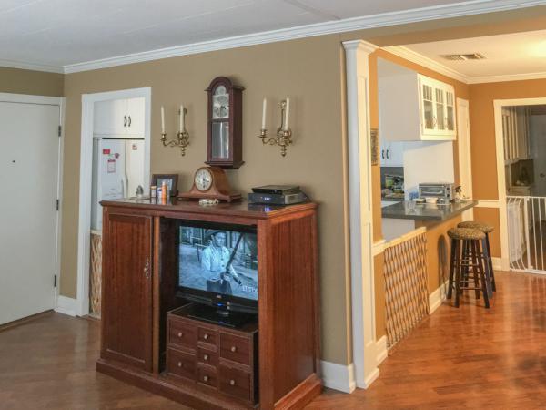 Sea Aira Mobile Estates 6241 Warner # 169Huntington Beach, CA 92647