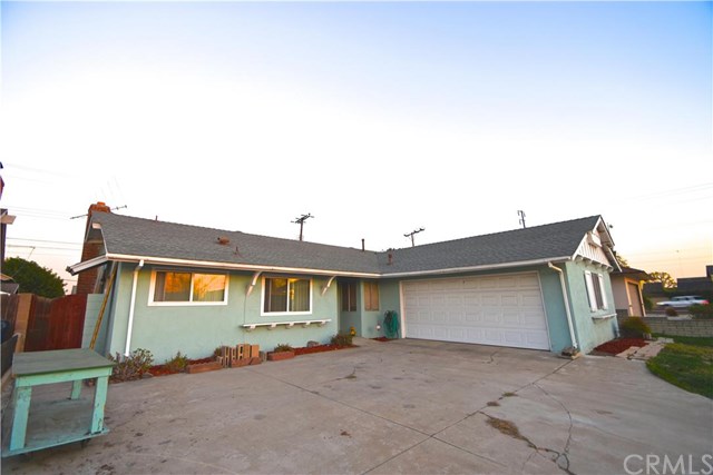 15952 Standish Lane, Huntington Beach, CA 92647