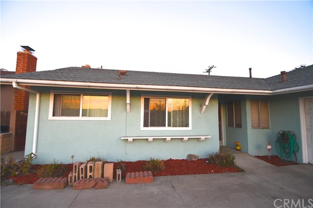 15952 Standish Lane, Huntington Beach, CA 92647