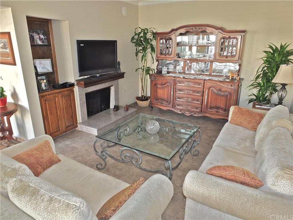 16596 Bordeaux Lane, Huntington Beach, CA 92649